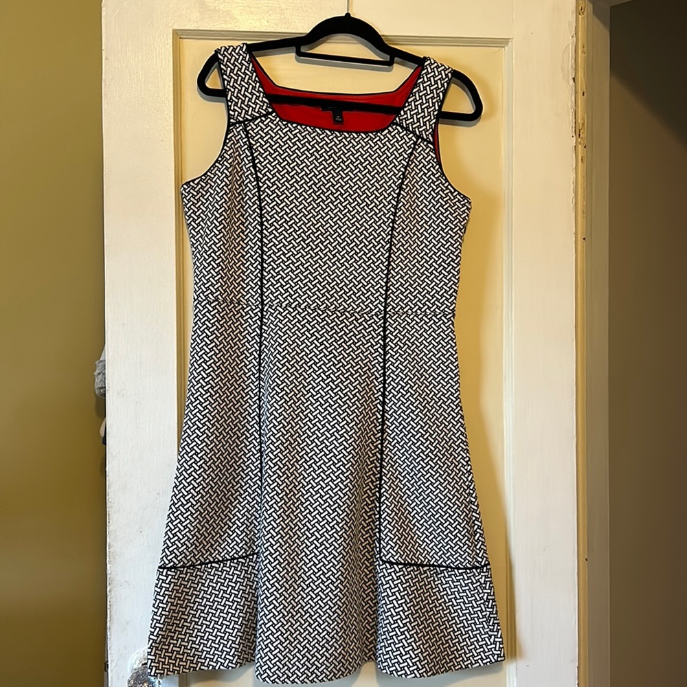 Black and white lands end dress size14